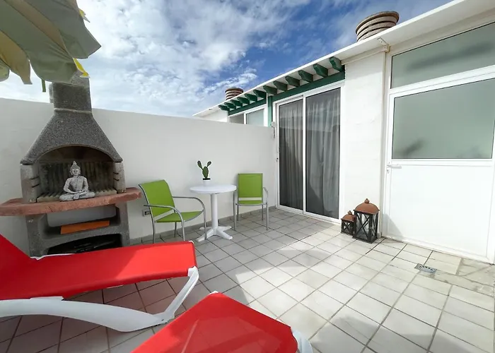 In Tenerife ארונה